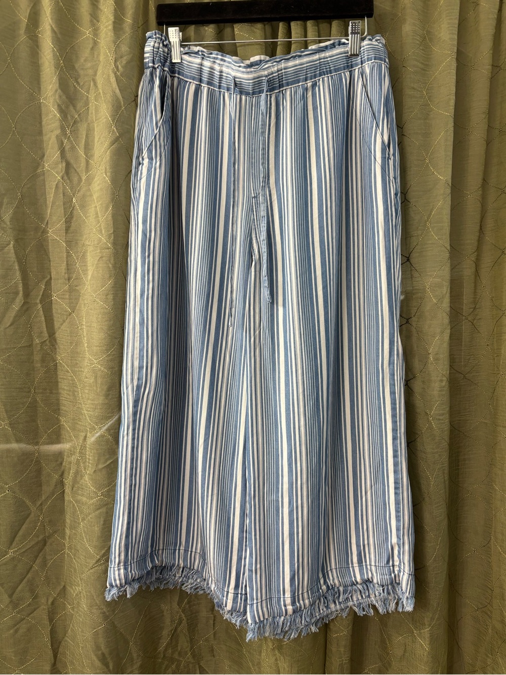 Zac & Rachel cropped wide leg striped flowy pants